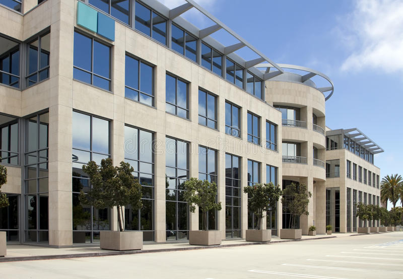 high-tech-corporate-office-building-california-14649717